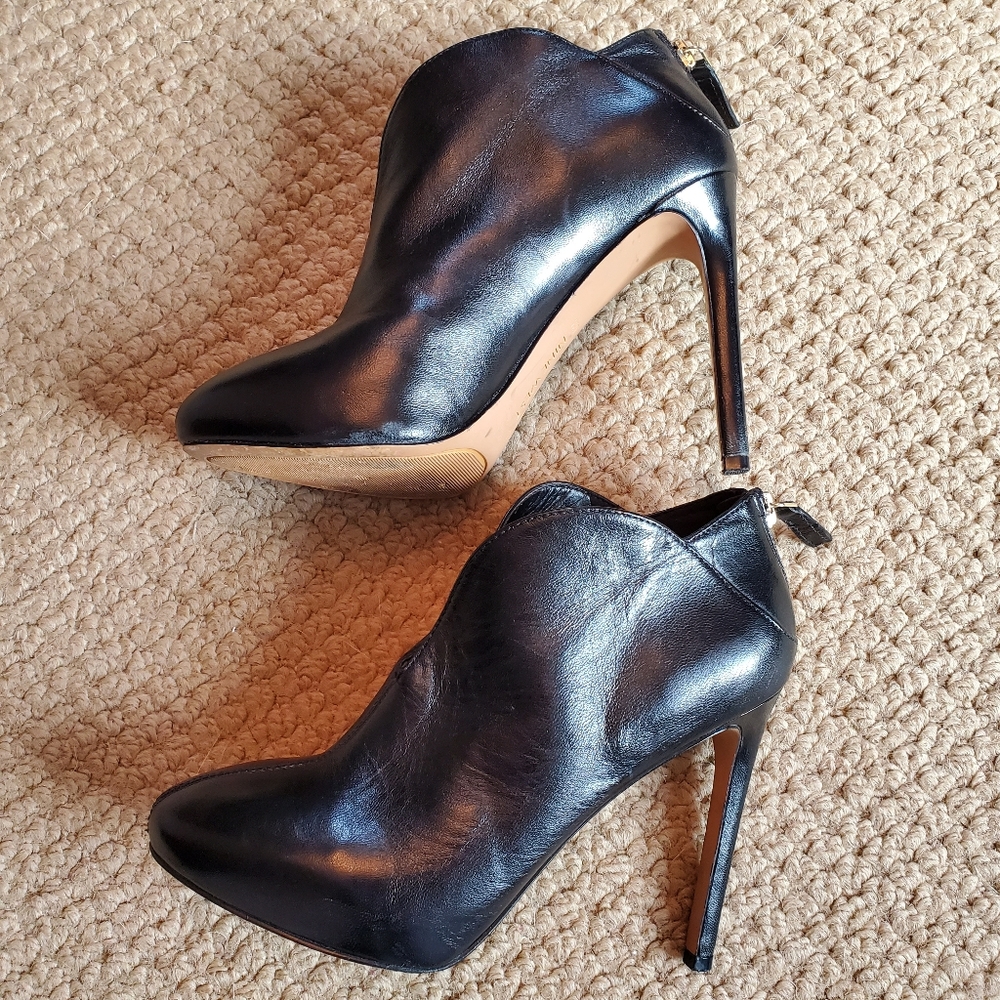 Nine West booties